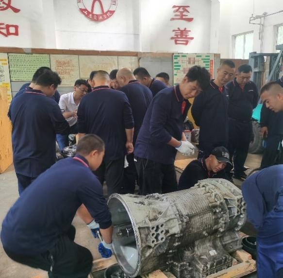 【技能在手 服务无忧】j9九游会重机矿机营销第十四届服务技能培训班如期召开