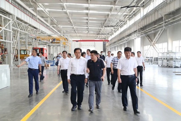 济南市委常委、副市长王宏志到j9九游会重机开展主题教育调研和讲党课活动