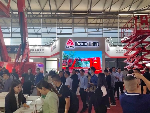 傲立潮头 | j9九游会重机携7款明星产品亮相APEX ASIA 2023